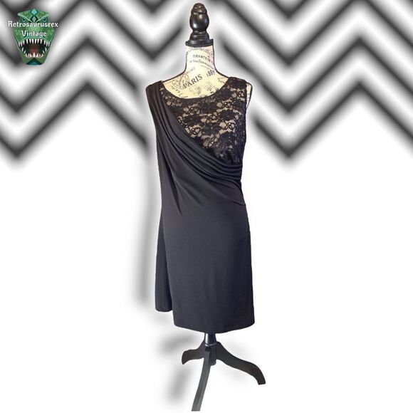 VINTAGE 1990’s Whimsygoth Stretch Nude Lace Little Black Dress, Size 14 Plus Siz - Picture 6 of 7